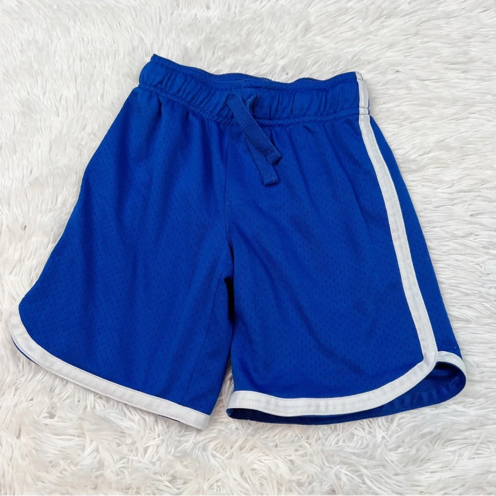 Oshkosh boy’s size 5 set of 2 striped casual shorts elastic waist in‎ blue gray
